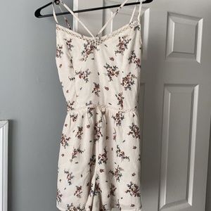 Hollister romper